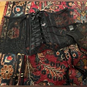 Victoria’s Secret garter belt and panties M/L